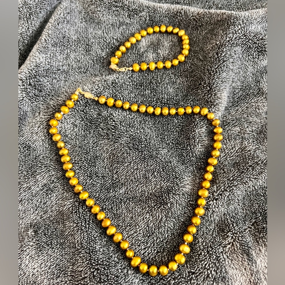 Fresh water pearl very pretty in person